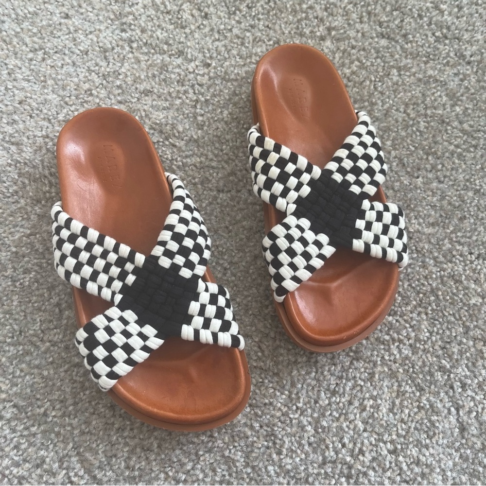 Marea New York Cruzado Wave Sole Sandals 37
